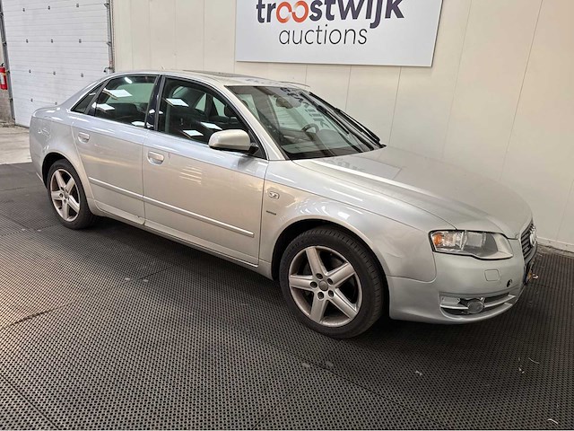 Audi - a4 limousine - 3.2 fsi quattro - pro line - personenauto - 2005 - afbeelding 20 van  23