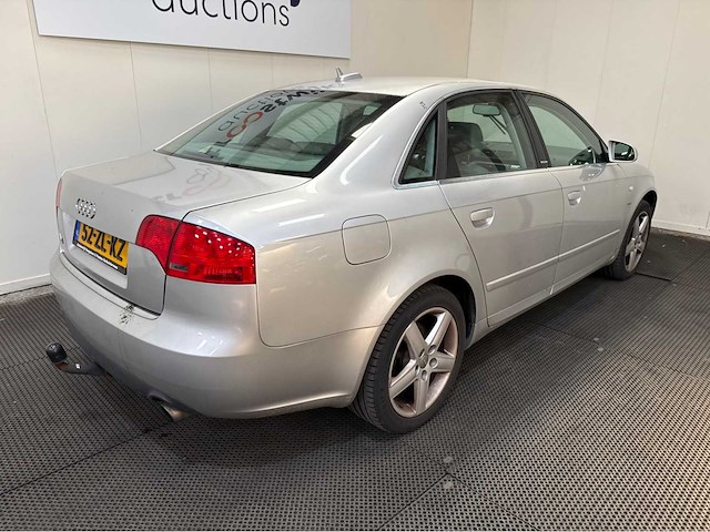 Audi - a4 limousine - 3.2 fsi quattro - pro line - personenauto - 2005 - afbeelding 21 van  23