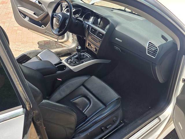Audi - a5 - 3.2 fsi pro line - 2007 - personenauto - 14-xv-fj - afbeelding 7 van  16