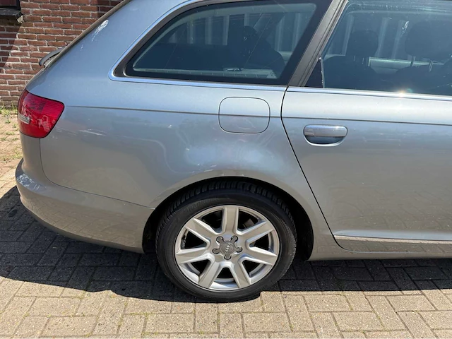 Audi - a6 avant - 2.0 tdi advance - personenauto - 2012 - afbeelding 16 van  23