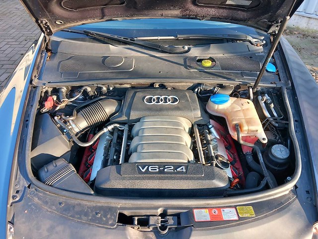 Audi - a6 avant - 2.4 pro line - personenauto - afbeelding 10 van  19