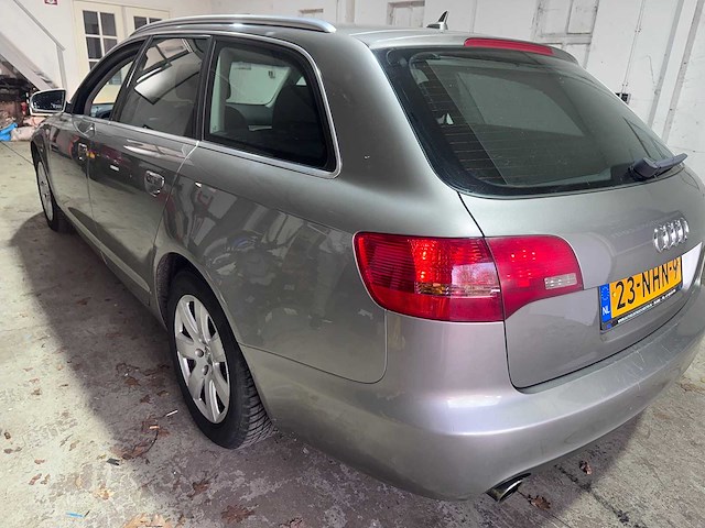 Audi - a6 avant - 2.4 v6 pro line automaat- 23-nhn-9- 2005 - afbeelding 4 van  9