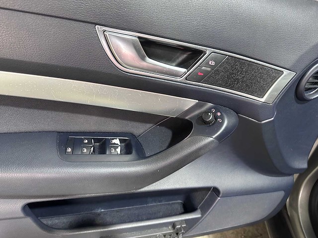 Audi - a6 avant - 2.4 v6 pro line automaat- 23-nhn-9- 2005 - afbeelding 8 van  9