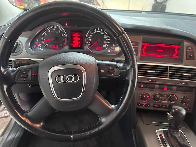 Audi - a6 avant - 2.4 v6 pro line automaat- 23-nhn-9- 2005 - afbeelding 11 van  14