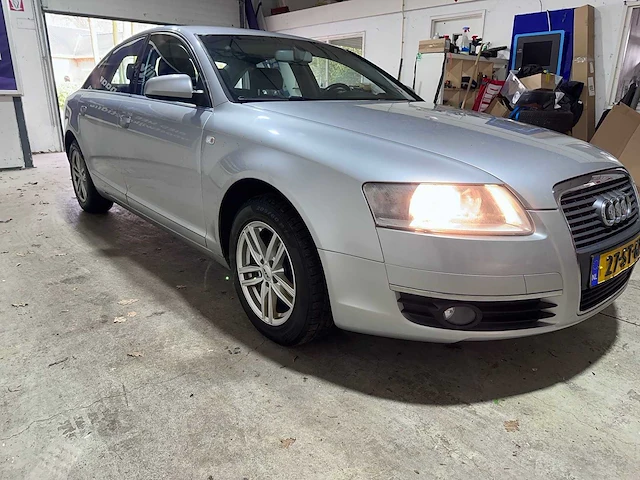 Audi - a6 limousine - 2.4 v6 pro line automaat- 27-st-gz - afbeelding 15 van  19