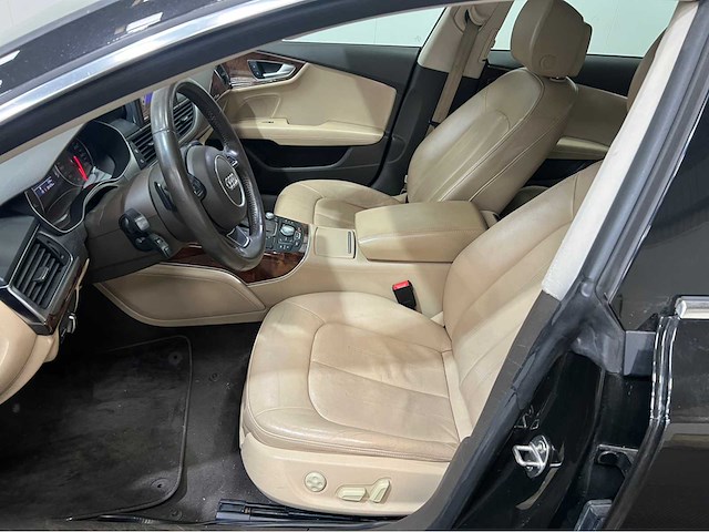 Audi - a7 - sportback 3.0 tdi - quarto plus - personenauto -2010 - afbeelding 2 van  25