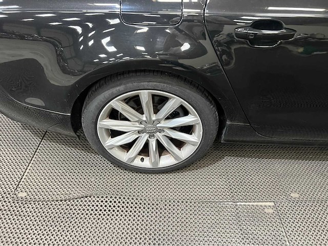 Audi - a7 - sportback 3.0 tdi - quarto plus - personenauto -2010 - afbeelding 17 van  25