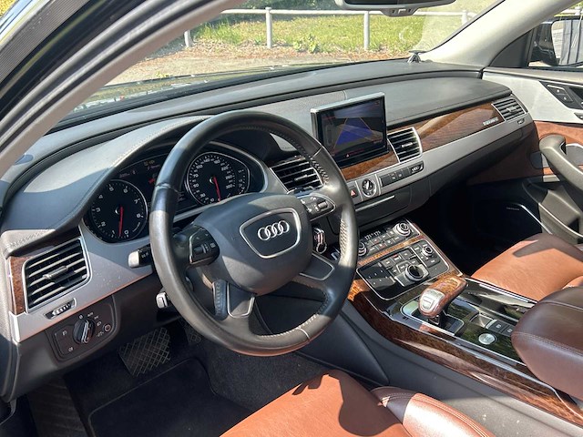 Audi - a8 - 4.2 fsi q. pro line+ - car - 2010 - afbeelding 35 van  37