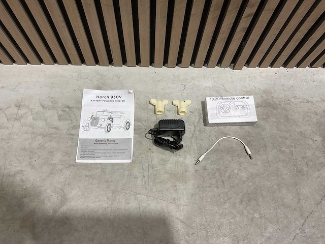 Audi - je1005 - horch 930v zilver - ander buitenspeelgoed - afbeelding 33 van  55