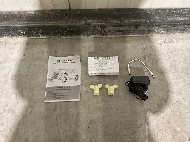 Audi - je1005 - horch 930v zilver - ander buitenspeelgoed - afbeelding 51 van  55