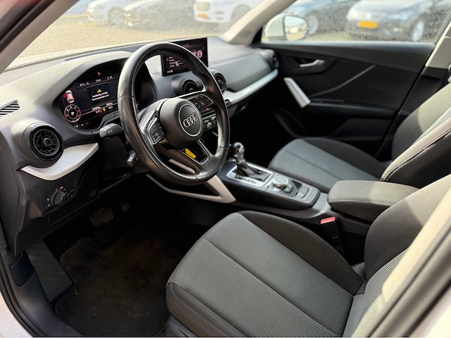 Audi - q2 -1.6 tdi design - personenauto - 2018 - afbeelding 1 van  12
