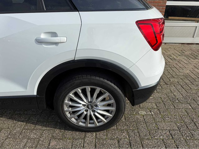 Audi - q2 -1.6 tdi design - personenauto - 2018 - afbeelding 15 van  22