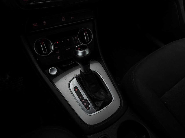 Audi - q3 - 1.4 tfsi cod prl - car - 2015|gn-694-n|iaw - afbeelding 24 van  24