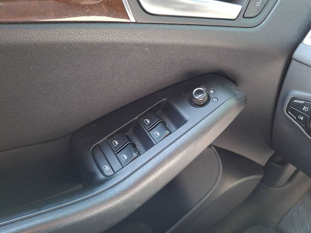 Audi - q5 - 2.0 tfsi q. pro line - car - 2009 - afbeelding 4 van  35