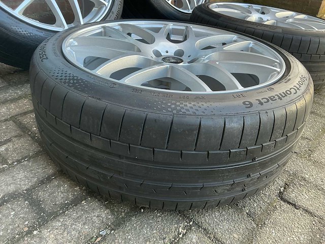 Audi - q5 - 21” velgen met autobanden (4x) - afbeelding 7 van  8