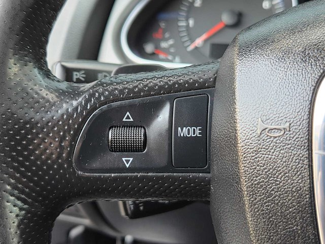 Audi - q7 - 2005 - grijs kenteken - benzine - lpg - vgk-04-k - afbeelding 8 van  36