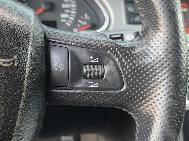 Audi - q7 - 2005 - grijs kenteken - benzine - lpg - vgk-04-k - afbeelding 9 van  36