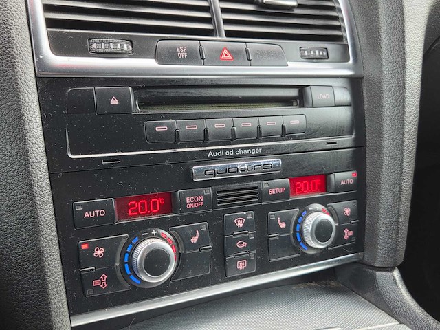 Audi - q7 - 2005 - grijs kenteken - benzine - lpg - vgk-04-k - afbeelding 17 van  36