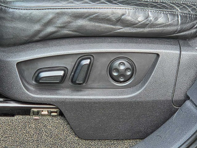 Audi - q7 - 2005 - grijs kenteken - benzine - lpg - vgk-04-k - afbeelding 19 van  36