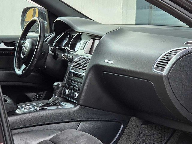 Audi - q7 - 2005 - grijs kenteken - benzine - lpg - vgk-04-k - afbeelding 27 van  36