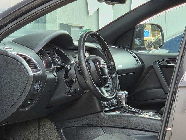 Audi - q7 - 2005 - grijs kenteken - benzine - lpg - vgk-04-k - afbeelding 3 van  36