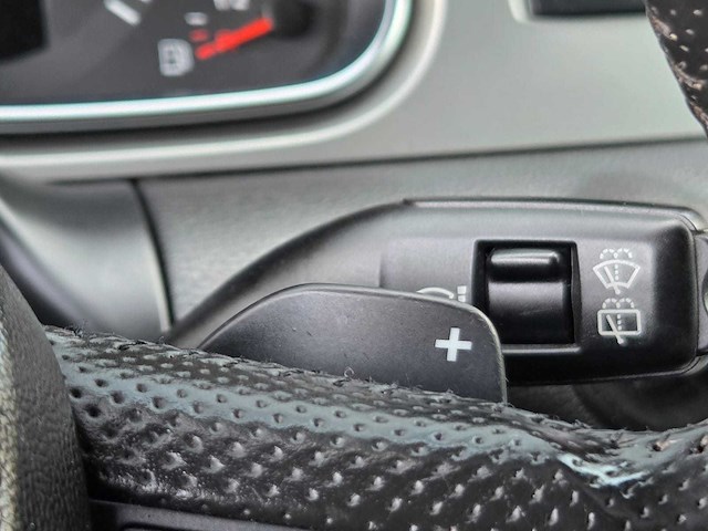 Audi - q7 - 2005 - grijs kenteken - benzine - lpg - vgk-04-k - afbeelding 27 van  36