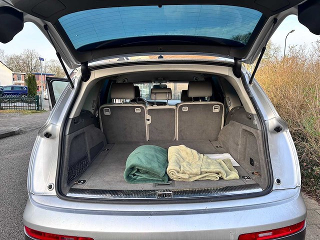 Audi - q7 - 4.2 fsi quattro - j-016-lv - 2006 - afbeelding 3 van  26