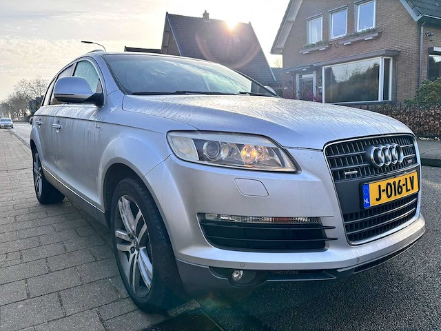 Audi - q7 - 4.2 fsi quattro - j-016-lv - 2006 - afbeelding 20 van  26