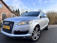 Audi - q7 - 4.2 fsi quattro - j-016-lv - 2006 - afbeelding 1 van  31