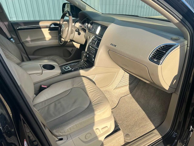 Audi - q7 - 4.2 fsi quattro 5+2 - ,automaat j-709-gl - afbeelding 17 van  28