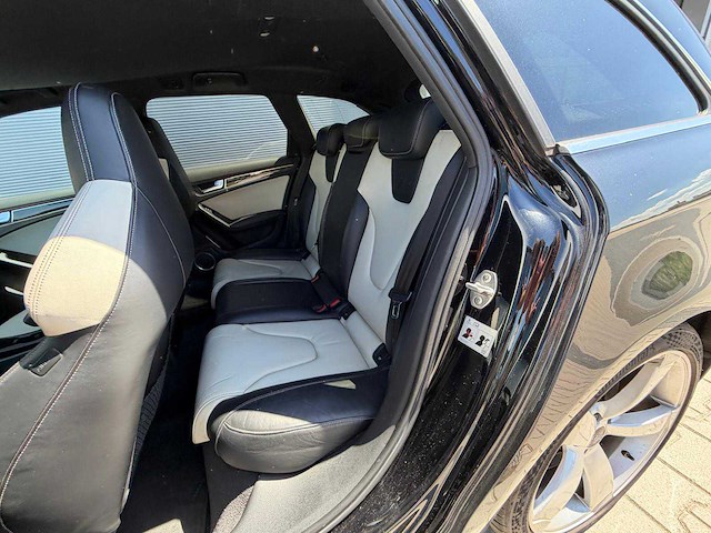 Audi - s4 - avant - 3.0 tfsi s4 q. pro l personenauto - 2009 - afbeelding 18 van  28