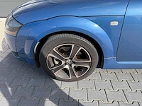 Audi - tt - 1.8 5v turbo - personenauto - 1999 - afbeelding 10 van  26