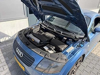 Audi - tt - 1.8 5v turbo - personenauto - 1999 - afbeelding 17 van  26