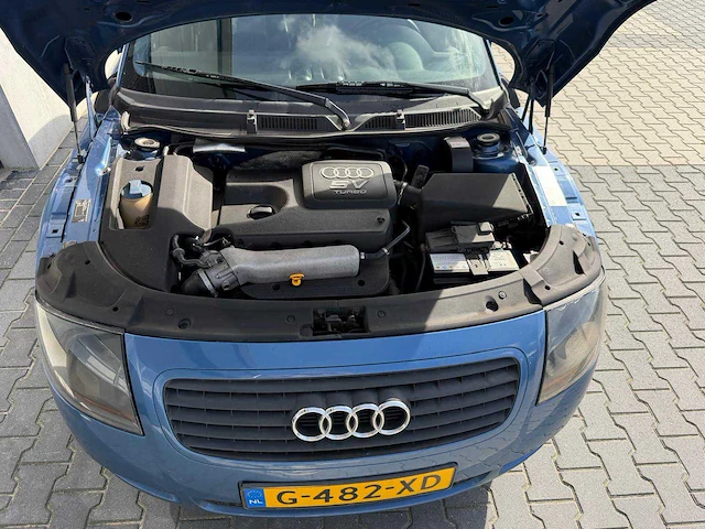 Audi - tt - 1.8 5v turbo - personenauto - 1999 - afbeelding 18 van  26