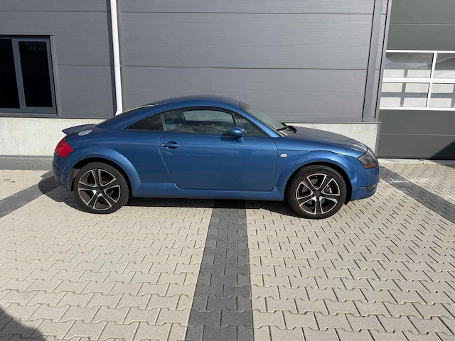 Audi - tt - 1.8 5v turbo - personenauto - 1999 - afbeelding 21 van  26
