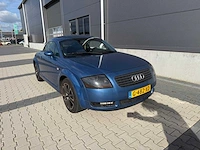 Audi - tt - 1.8 5v turbo - personenauto - 1999 - afbeelding 23 van  26