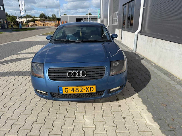 Audi - tt - 1.8 5v turbo - personenauto - 1999 - afbeelding 24 van  26