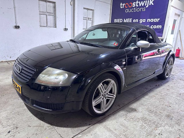 Audi - tt roadster - 1.8 5v turbo - gd-736-h- 2004 - afbeelding 1 van  3