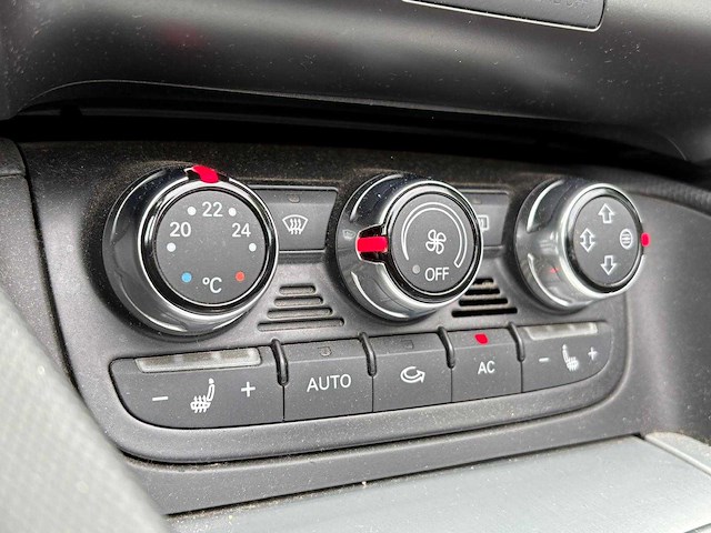 Audi - tt roadster - 3.2 v6 quattro - 2007 - 77-xn-ls - afbeelding 13 van  21