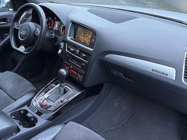 Audi -q5 3.0 tdi quattro pro line 2009 | 4-kdr-26 i - afbeelding 30 van  40