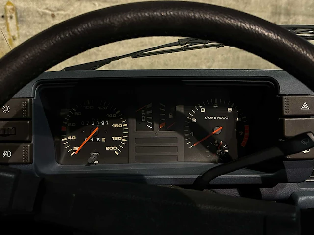 Audi 80 1.6 gle 110pk 1979 -oldtimer- - afbeelding 9 van  33