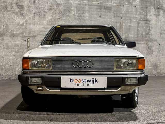 Audi 80 1.6 gle 110pk 1979 -oldtimer- - afbeelding 30 van  33