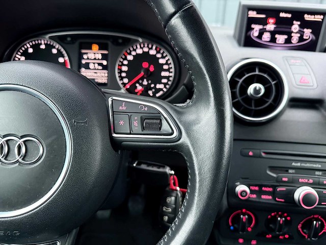 Audi a1 1.2 tfsi admired s line | 6-kng-43 i - afbeelding 15 van  15