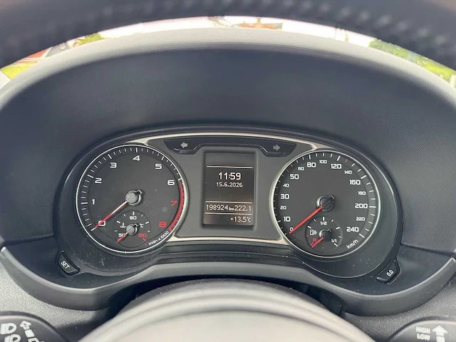 Audi a1 1.2 tfsi ambition, l-860-gn - afbeelding 10 van  24