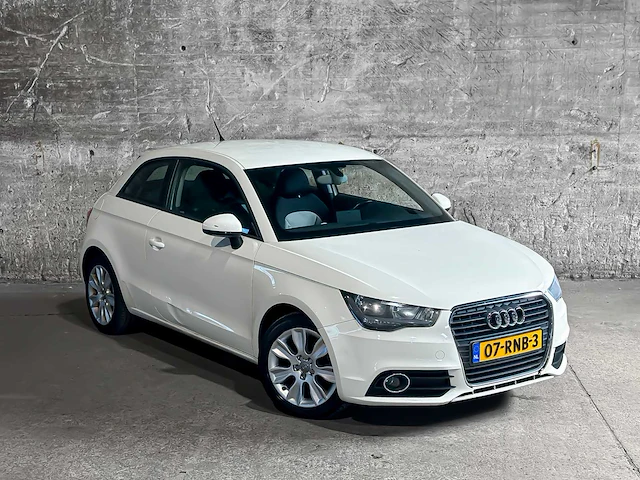 Audi a1 1.2 tfsi ambition pro line business 86pk 2011 (origineel-nl), 07-rnb-3 - afbeelding 60 van  61