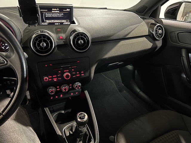 Audi a1 1.2 tfsi ambition s-line, ks-516-b - afbeelding 5 van  15