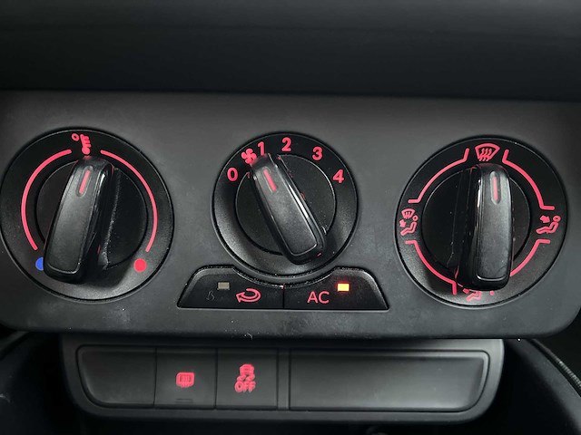 Audi a1 1.2 tfsi connect 2012 | 47-sxj-3 - afbeelding 10 van  24