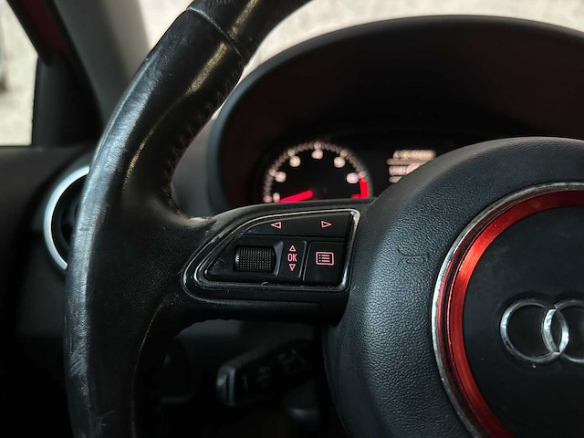 Audi a1 1.4 tfsi amb. pl. b. 122pk 2011, 56-pdd-6 - afbeelding 11 van  38