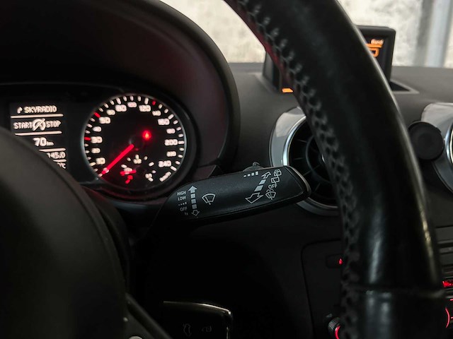 Audi a1 1.4 tfsi amb. pl. b. 122pk 2011, 56-pdd-6 - afbeelding 15 van  38