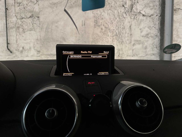 Audi a1 1.4 tfsi amb. pl. b. 122pk 2011, 56-pdd-6 - afbeelding 19 van  38